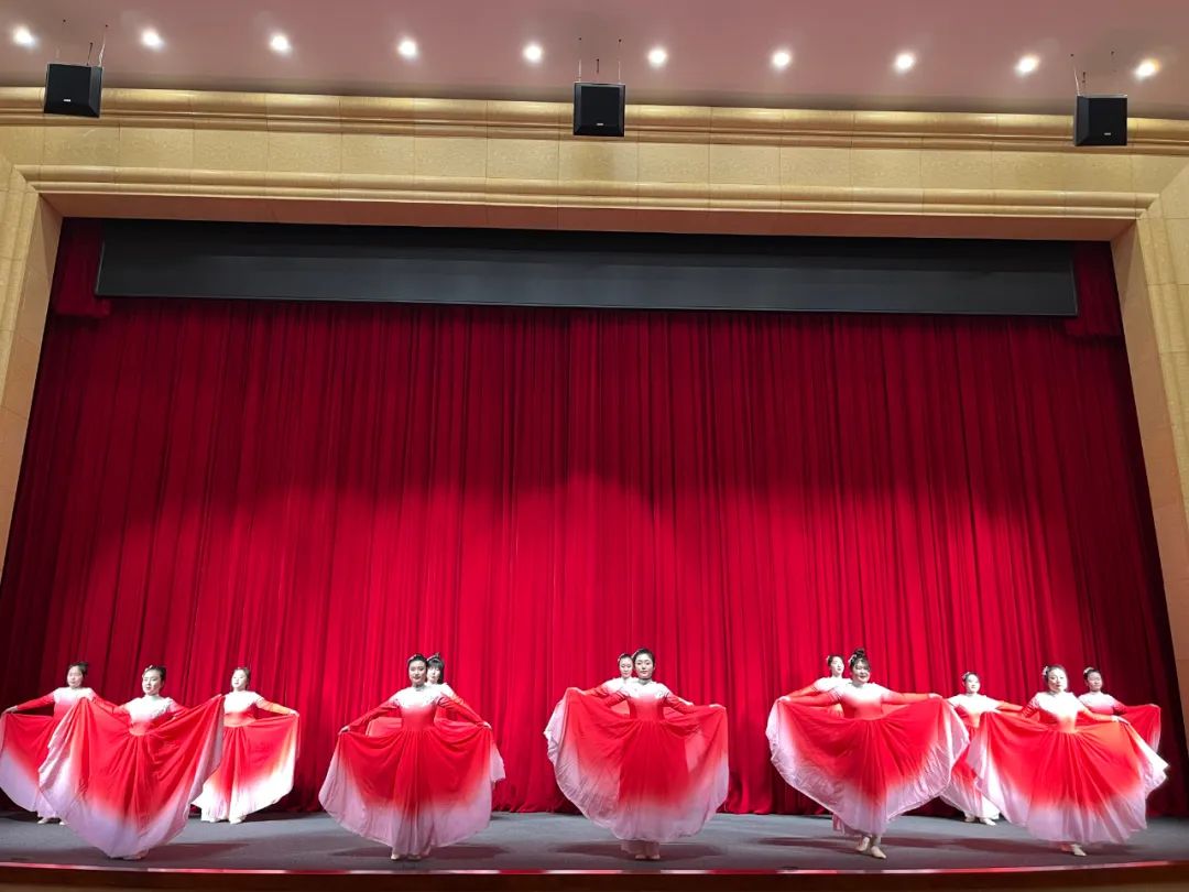 ：：丶殴净竦贸ご菏腥窠∩聿傥璐笕罴蜒莩鼋