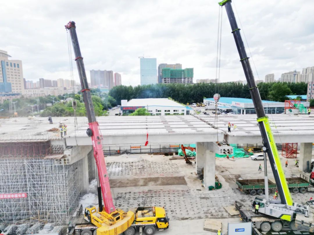 喜报！世纪大街快速路工程施工二标段桥梁主线顺遂合拢！